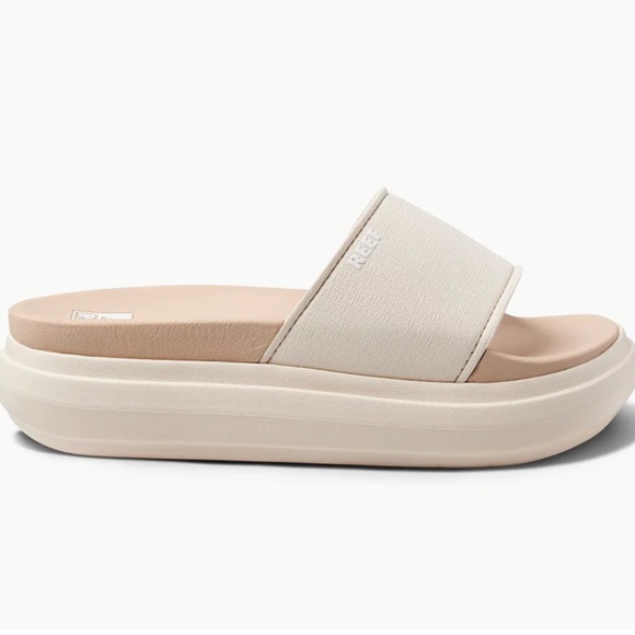 Reef Women's Sandals - Cream - Picture 2 of 5